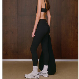 ARITZIA Take Care of Yourself Black Leggings Yoga Lounge Pants – Large